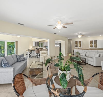 1320 Moonmist Dr Unit B11, Sarasota, FL