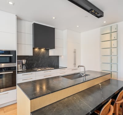 1 Strathgowan Ave suite 710, Toronto, ON
