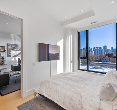 1 Strathgowan Ave suite 710, Toronto, ON