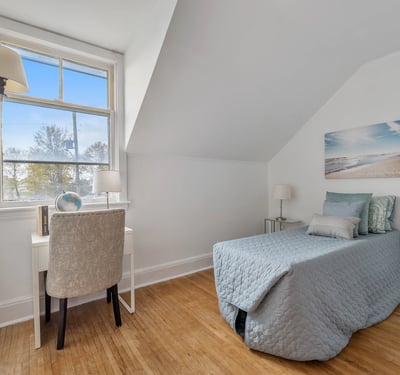 54 Wellington St, Lindsay, ON