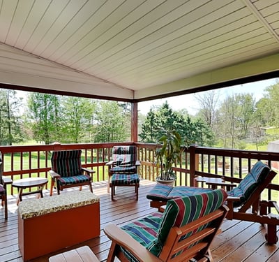 4216 Clendenning Road, Gibsonia, PA