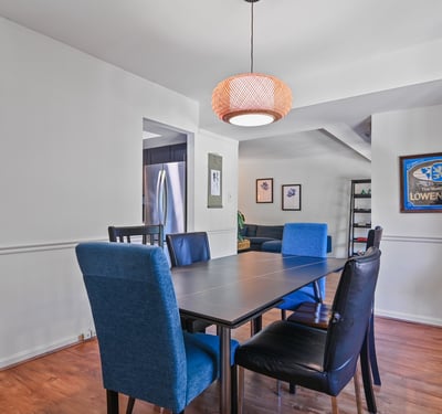 9700 Kingsbridge Drive, 202, Fairfax, VA
