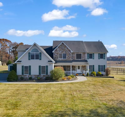 This wonderful home offers space, comfort, and style! Welcome home!