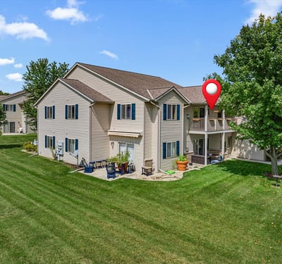 961 Spring Ct, West Bend, WI