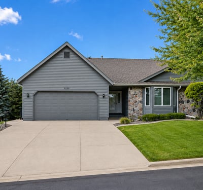 1222 Hidden Fields Dr, West Bend, WI