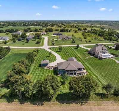 2177 Elsies Dr, Richfield, WI