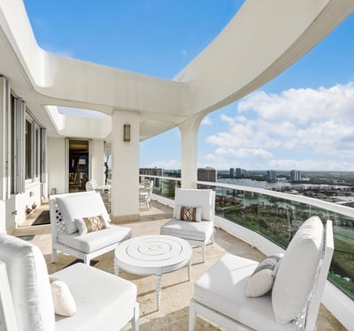 7000 Island Blvd PH-02, Aventura, FL