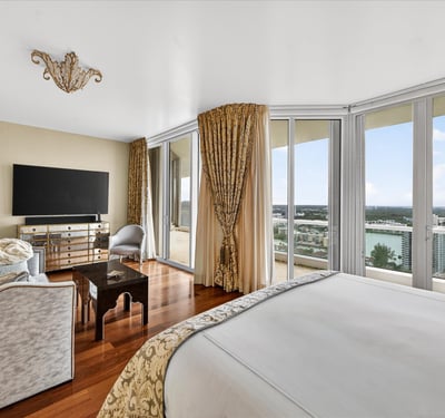 7000 Island Blvd PH-02, Aventura, FL