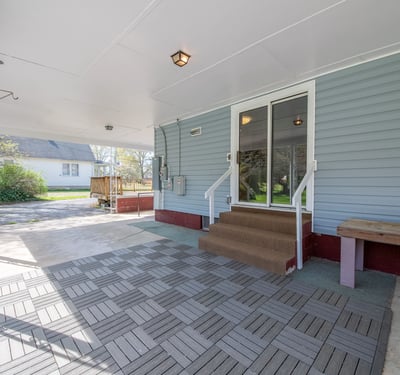 2667 White Chapel Road, Lively, VA