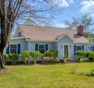 2667 White Chapel Road, Lively, VA