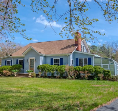 2667 White Chapel Road, Lively, VA