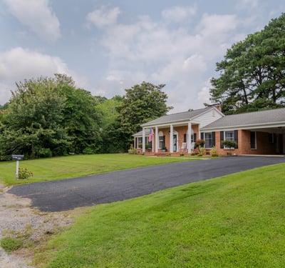 42 Venable Dr, Kilmarnock, VA