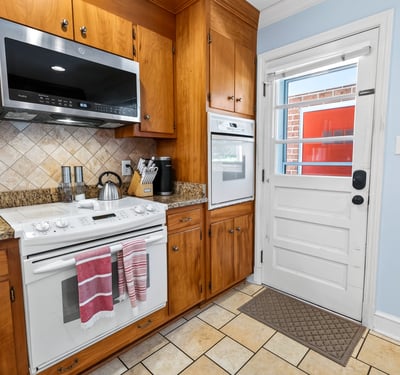 42 Venable Dr, Kilmarnock, VA