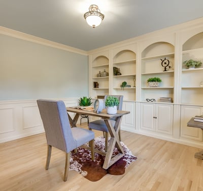 9025 NW Ash St., Portland, OR