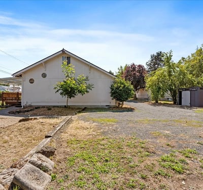 21935 SW Augusta Ln, Hillsboro, OR