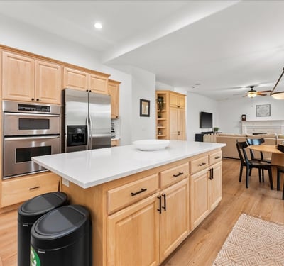 15605 SW Snowy Owl Ln, Beaverton, OR