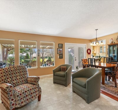 15930 SW Greens Way, Portland, OR