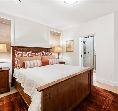 525 SE Marion St, Unit #2, Portland, OR