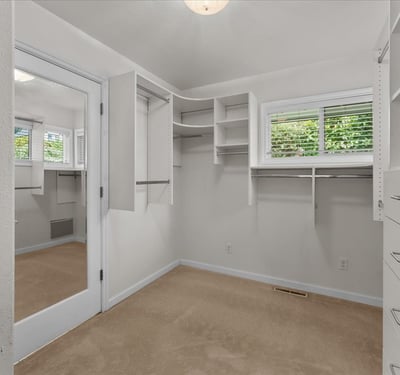 9150 SW Salmon St, Portland, OR