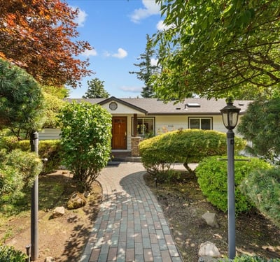 9150 SW Salmon St, Portland, OR