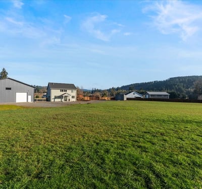13920 S Lucia Lane, Mulino, OR