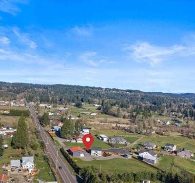 13920 S Lucia Lane, Mulino, OR