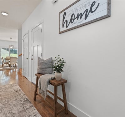 13920 S Lucia Lane, Mulino, OR
