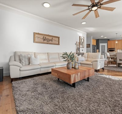 13920 S Lucia Lane, Mulino, OR