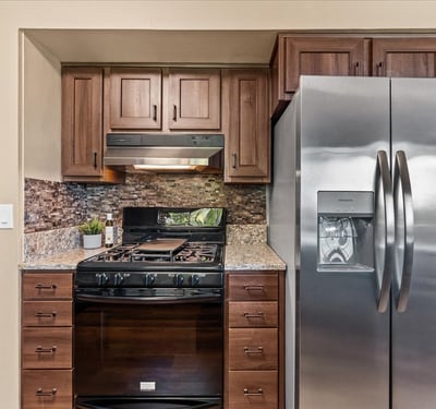 10100 SE Walnut Drive, Happy Valley, OR