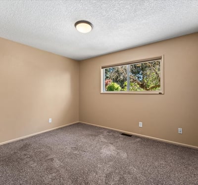 10100 SE Walnut Drive, Happy Valley, OR