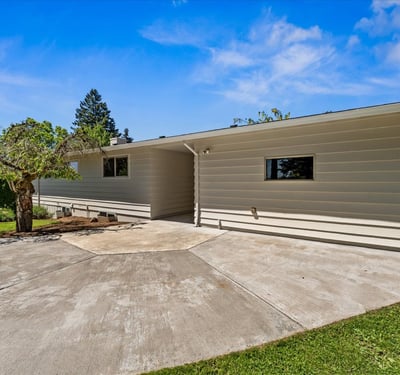 10100 SE Walnut Drive, Happy Valley, OR