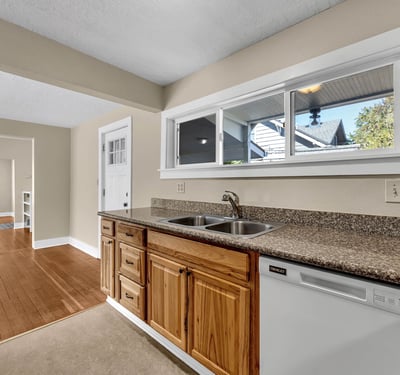 812 Jefferson, Oregon City, OR