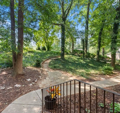 3824 Shawnee Run SW, Lilburn, GA