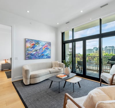 1 strathgowan avenue, Suite 710, Toronto, ON