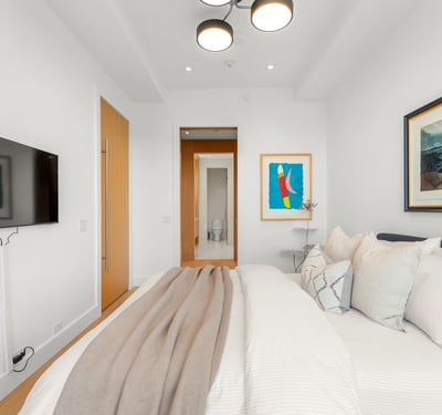 1 strathgowan avenue, Suite 710, Toronto, ON