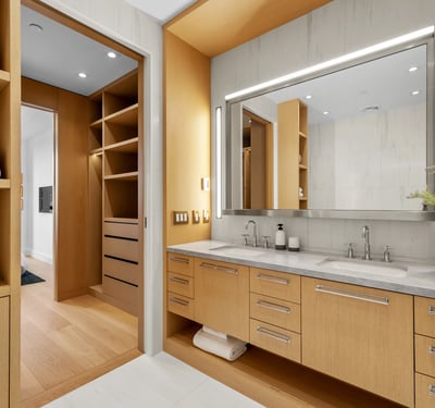 1 strathgowan avenue, Suite 710, Toronto, ON