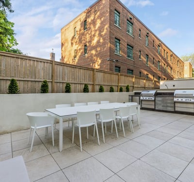 1 strathgowan avenue, Suite 710, Toronto, ON