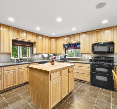 7925 Green Meadow Dr, Helena, MT