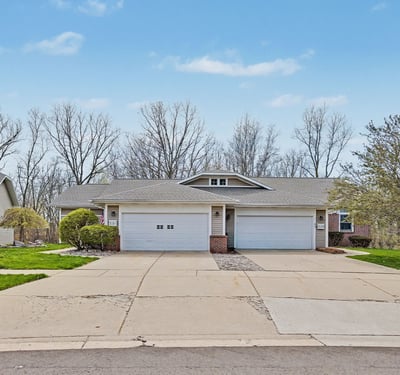 7151 Steeplechase Way, 41, Lansing, MI