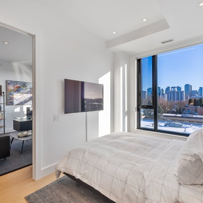 1 Strathgowan Ave suite 710, Toronto, ON