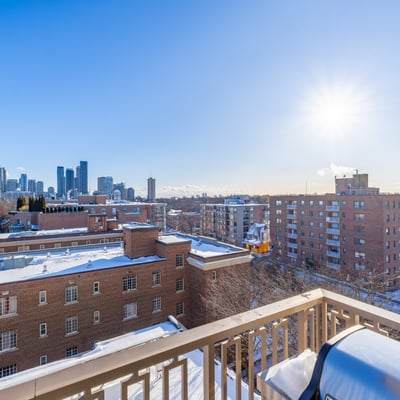 1 Strathgowan Ave suite 710, Toronto, ON