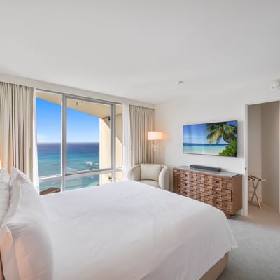 223 Saratoga Rd #3302, Honolulu, HI