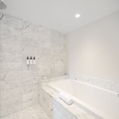 223 Saratoga Rd #3302, Honolulu, HI