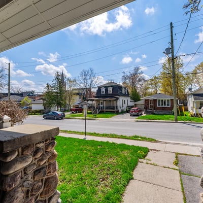 54 Wellington St, Lindsay, ON