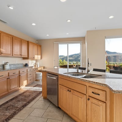 421 Via Corona, Buelton, CA