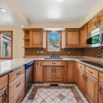 650 Phillis Road, Burgettstown, PA