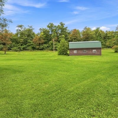 650 Phillis Road, Burgettstown, PA