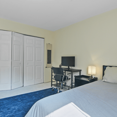 9700 Kingsbridge Drive, 202, Fairfax, VA
