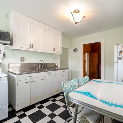 110 South Fairfield Street, Ligonier, PA