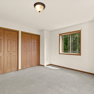 961 Spring Ct, West Bend, WI